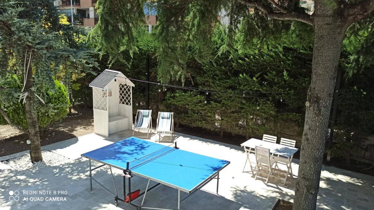 Villa Mary Trani Exterior photo