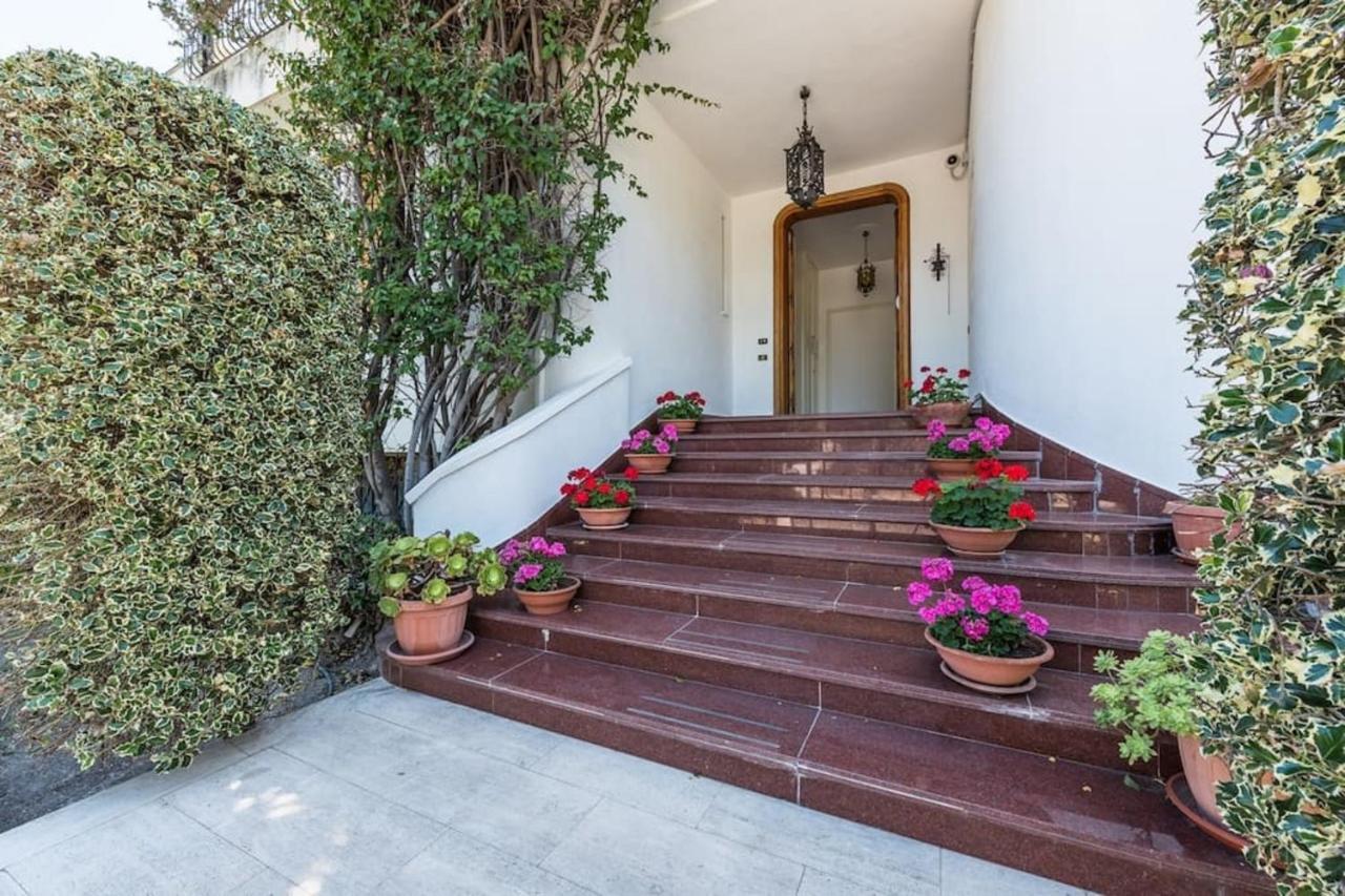Villa Mary Trani Exterior photo